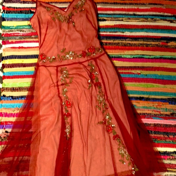 Vintage BCBG Holiday Dress Beaded red mesh size 2 - Picture 3 of 6